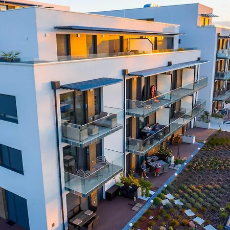 Apartment Bluelake At Sunset