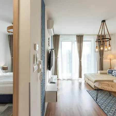 Bluelake At Sunset 公寓 *